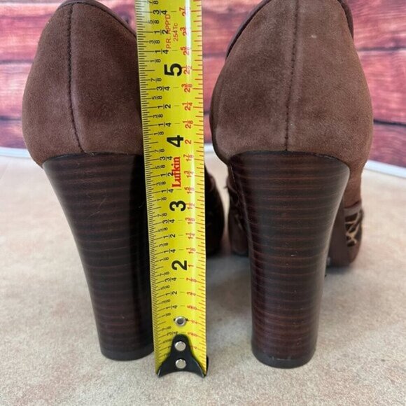 Fossil Giraffe Print Suede Faux Fur T-Strap Heels - Picture 8 of 16